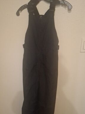 Columbia Black Kids Snow Overalls. Size 18/20